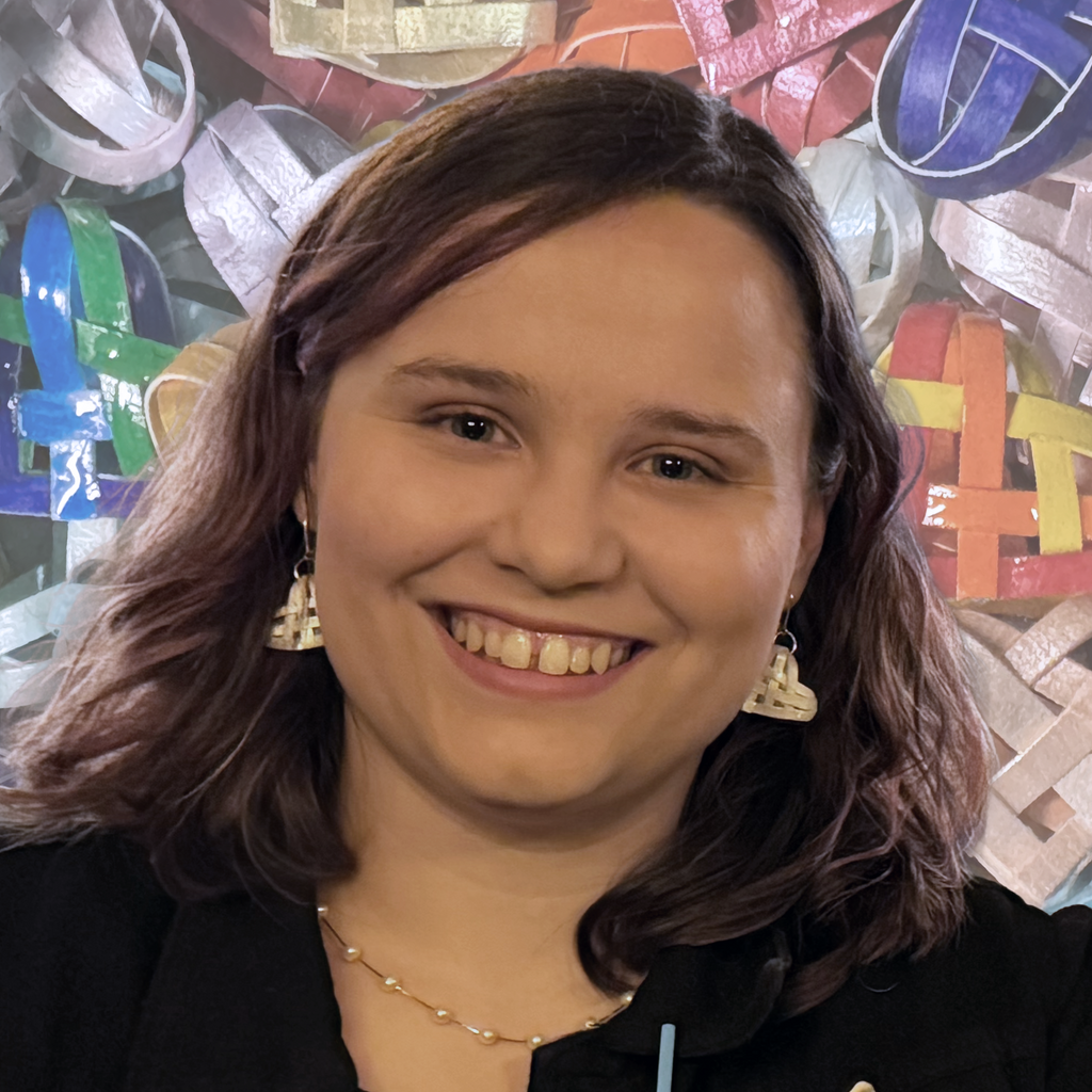 Single heARTwork Dangle Earrings